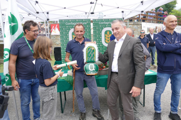 La premiazione di Renato Caramello con la Cioca d'or 2023