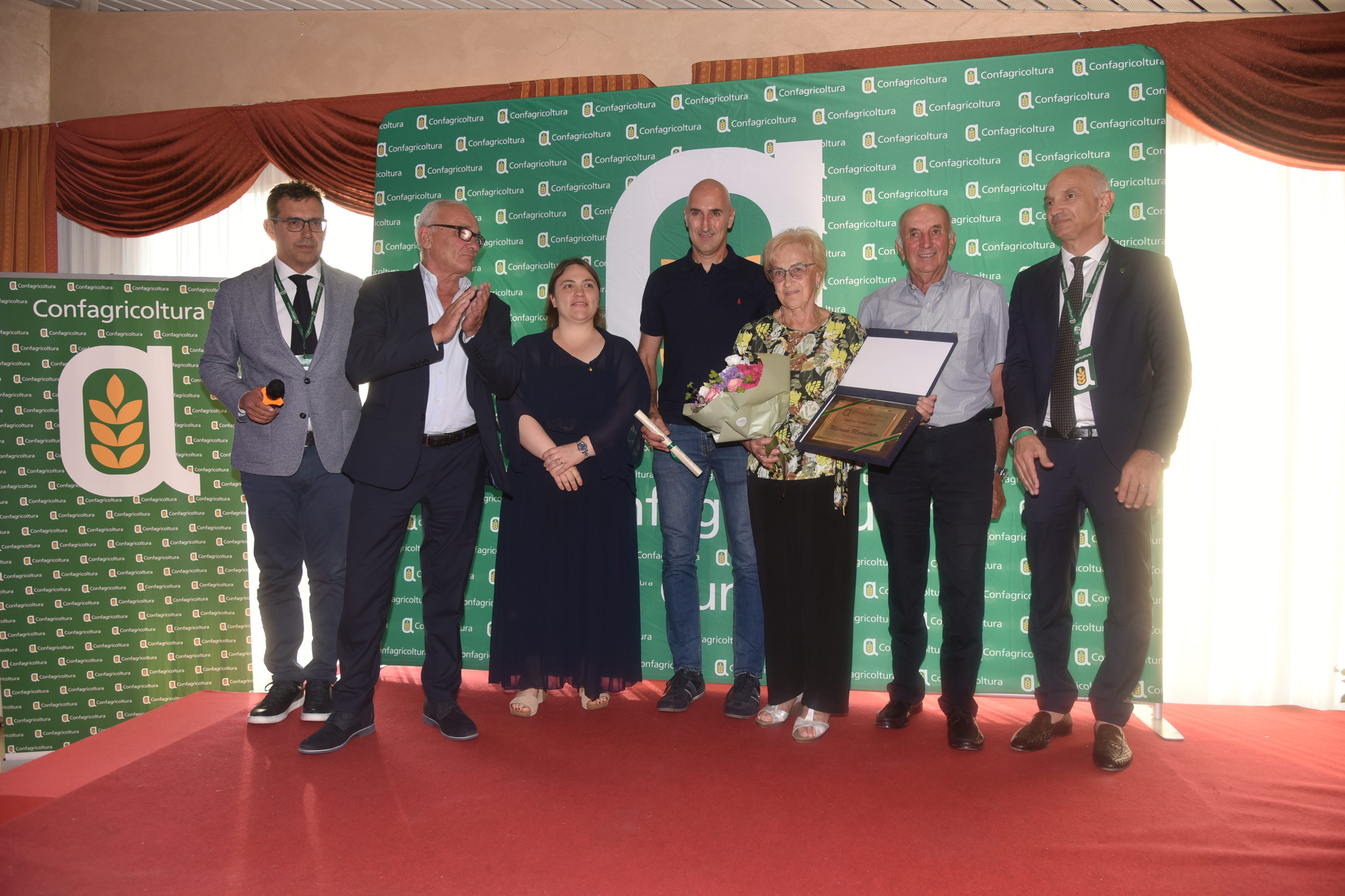 Marina Marabotto di Mondovì è stata premiata con l'Aratro d'oro durante l'assemblea di Confagricoltura Cuneo