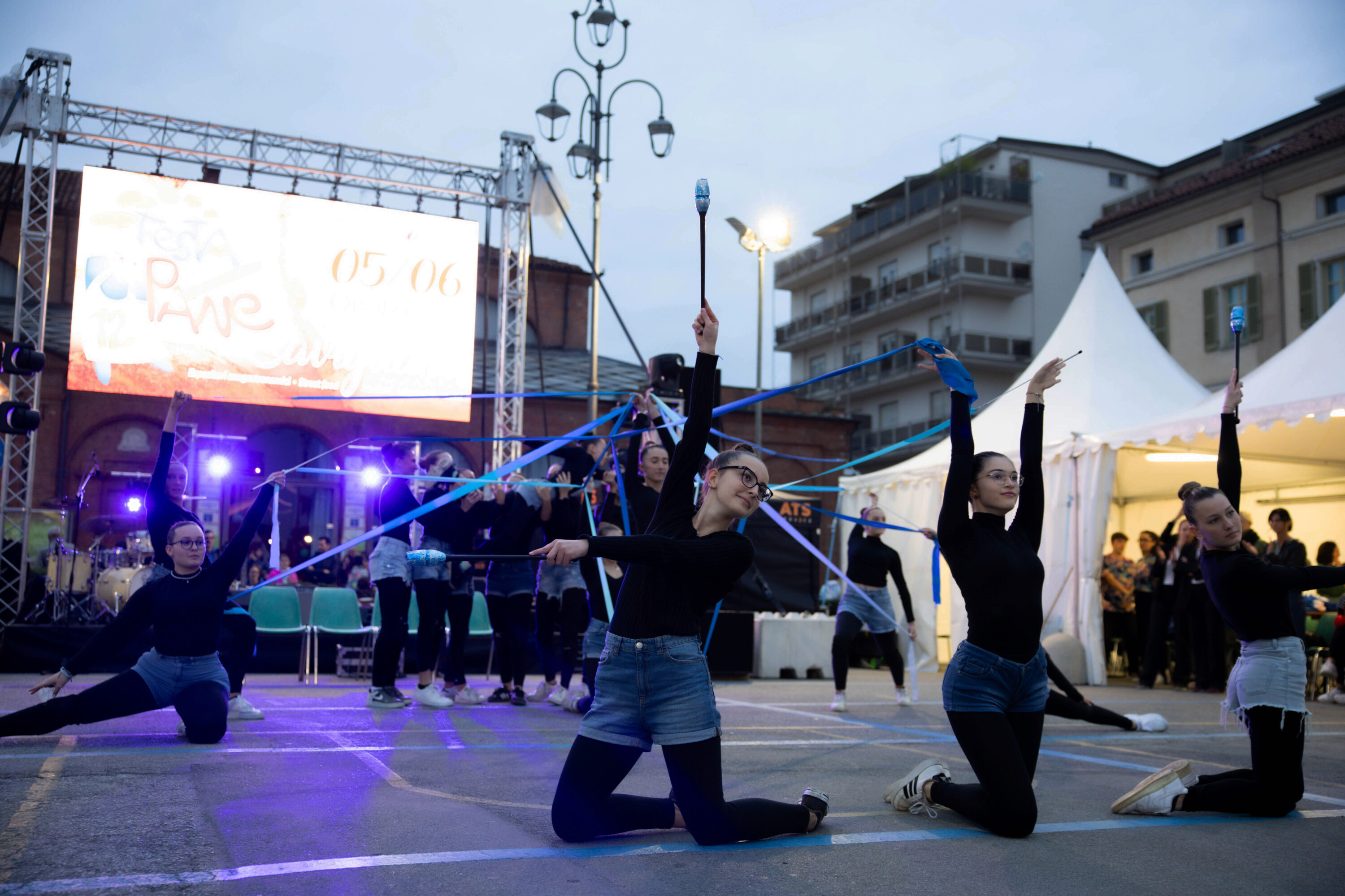 Esibizione di danza alla Festa del Pane di Savigliano (Raggio.di.foto di Cinzia Sampò)